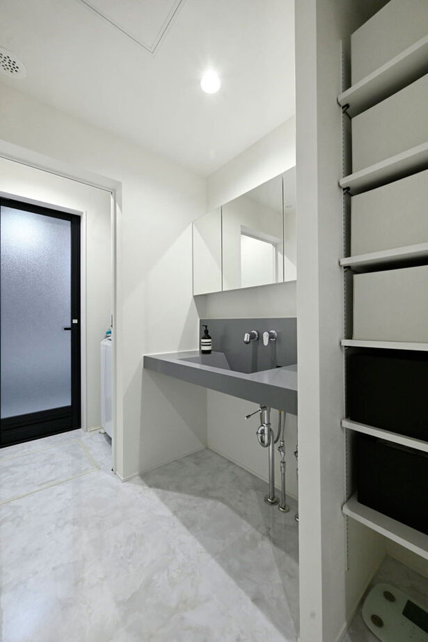 １００年住宅のゼロホーム 4000万円台・京都市｜モダンで心地いい広々LDKやインナーガレージを叶えた敷地24坪3階建ての家｜間取り有の建築実例画像14