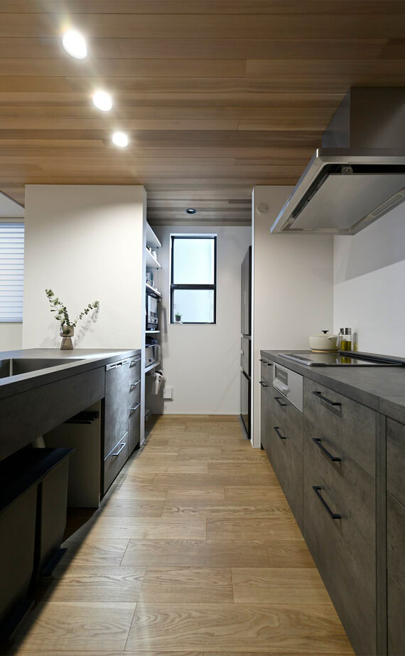 １００年住宅のゼロホーム 2000万円台・大津市｜限られた空間を有効に活用した2階建て・2階リビングの家｜間取り有の建築実例画像5