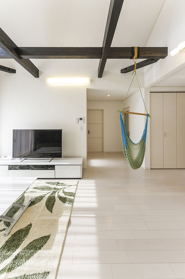 ミラクルホーム 【平屋】明るく開放的なリビングを中心に、各部屋か近く家族の一体感がある平屋の建築実例画像4