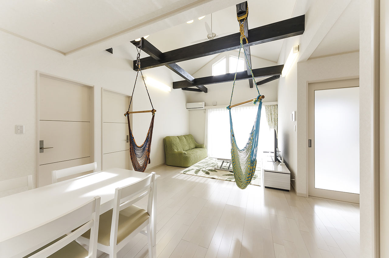 ミラクルホーム 【平屋】明るく開放的なリビングを中心に、各部屋か近く家族の一体感がある平屋の建築実例画像6