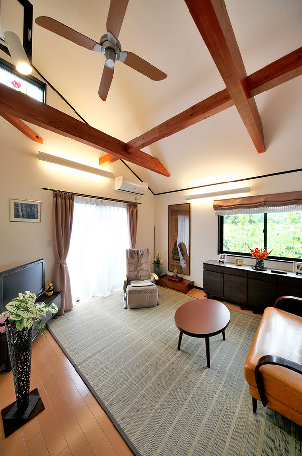 ミラクルホーム 自然や家族を身近に感じる平屋。広いインナーガレージを利用して趣味も満喫【1260万円】の建築実例画像6