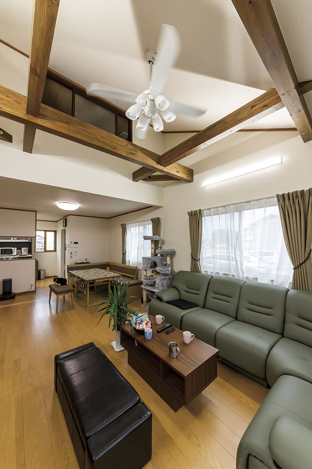 ミラクルホーム 【平屋/バリアフリー/ロフト/間取り図有】スタイリッシュな屋根の外観、隠れ家で好きな物に囲まれて過ごすの建築実例画像2