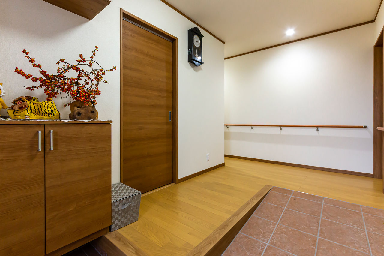 ミラクルホーム 【平屋/バリアフリー/ロフト/間取り図有】スタイリッシュな屋根の外観、隠れ家で好きな物に囲まれて過ごすの建築実例画像7