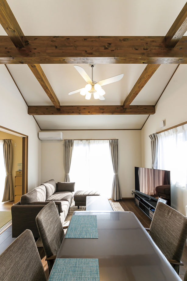 ミラクルホーム 【平屋/間取り図有】暮らしていたから良さを知っている平屋に建て替え。開放的で使いやすいLDK+和室の建築実例画像3