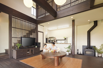 リソーケンセツ 【30坪台/和モダン/薪ストーブ】子どもにも安心な自然素材を使用。風情ある和テイストな家の建築実例画像2