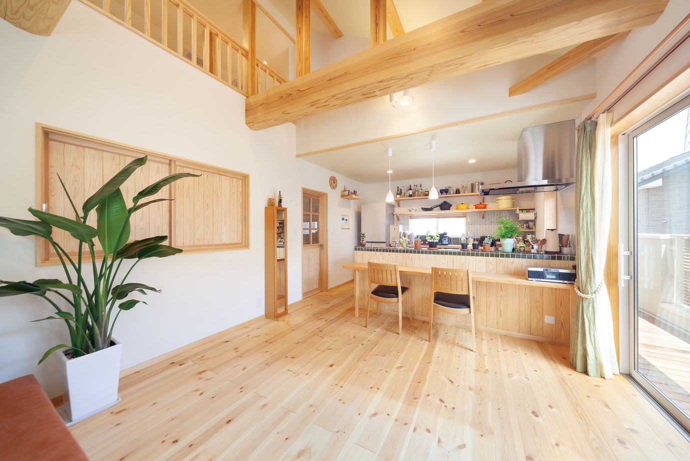 リソーケンセツ 【2000万円台/30坪台/間取り図】大きな吹き抜けに音楽が心地よく響く ミニコンサートが開ける大空間を実現の建築実例画像7