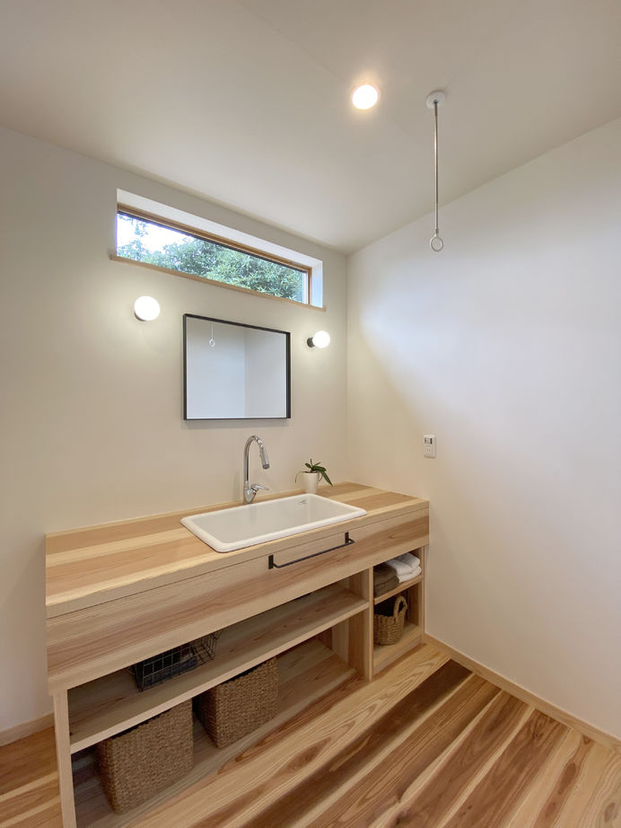 リソーケンセツ 【2000万円台/20坪台/間取り図あり/平屋】勾配天井で開放的なLDK緑豊かな景色が似合う北欧風の家の建築実例画像9