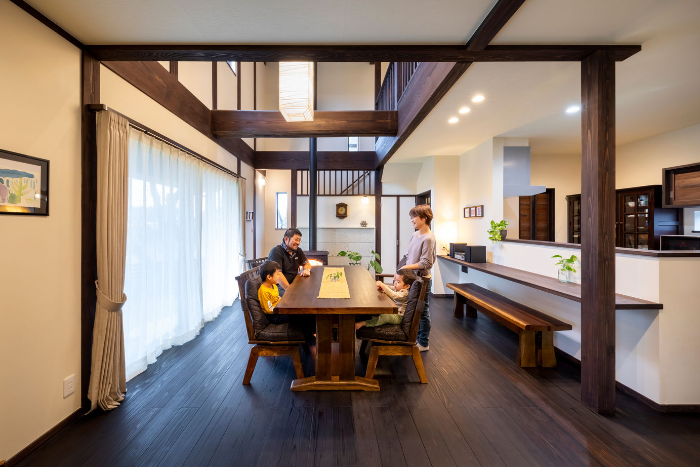 リソーケンセツ 【2000万円台/30坪台/間取り図あり/古民家風】こだわりの自然素材が満喫できる吹き抜けが気持ちいい家の建築実例画像4