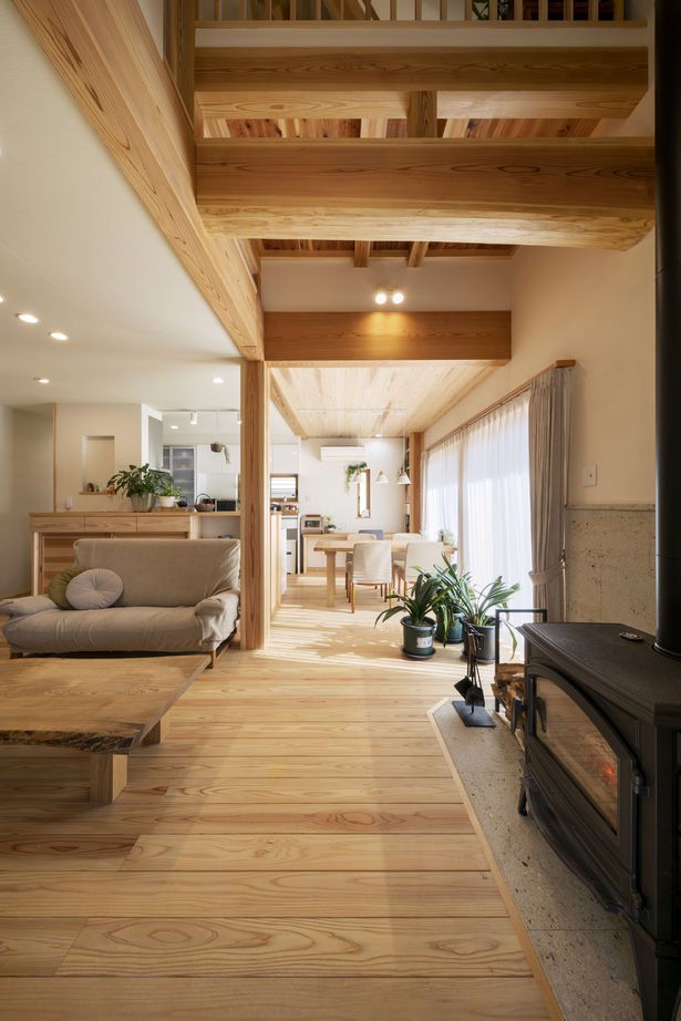 リソーケンセツ 【3000万円台/40坪台/間取り図あり/薪ストーブ】3世代+愛犬が心地よく暮らせる無添加・無垢の家の建築実例画像5