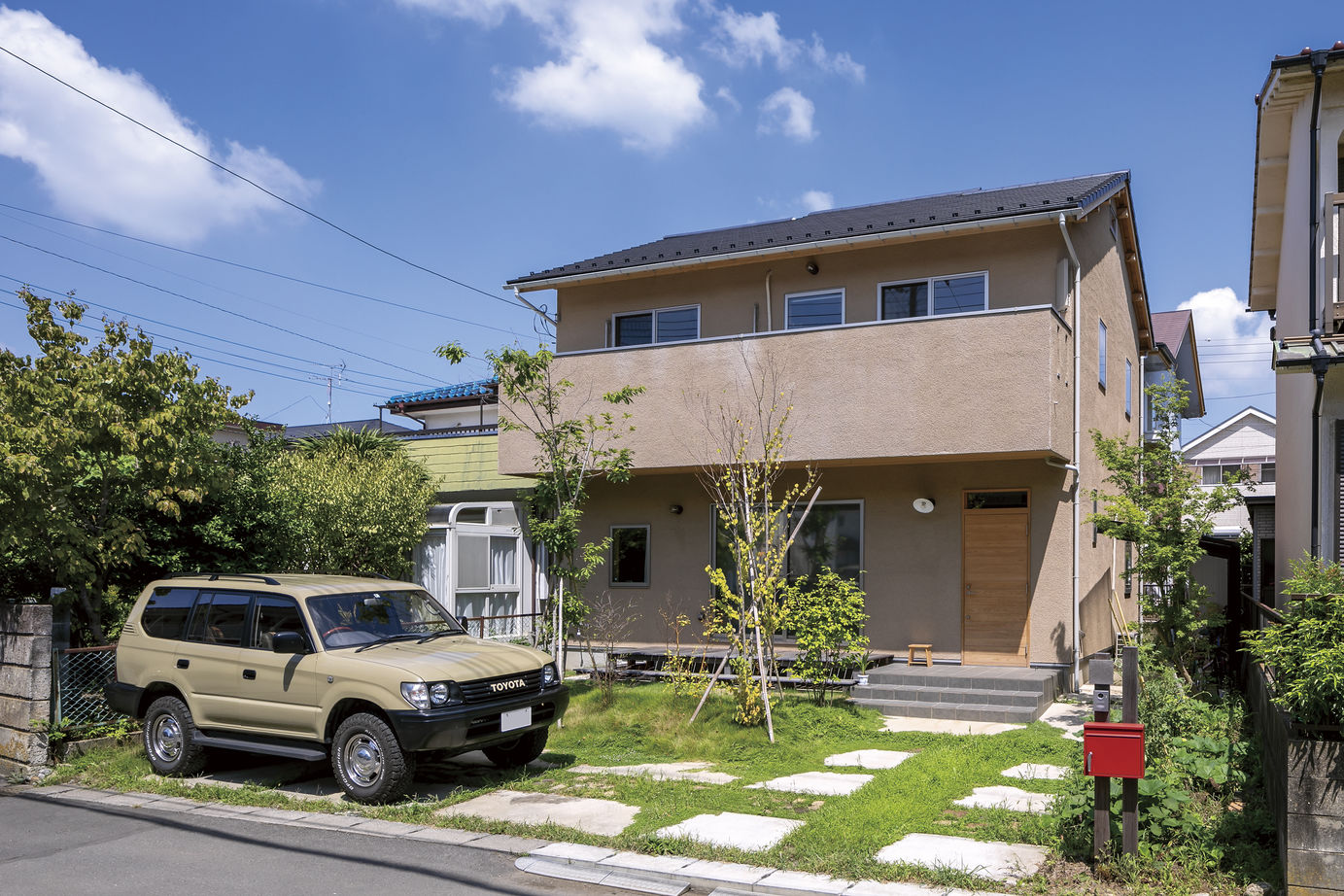 リソーケンセツ 【2000万円台／30坪台／間取り図あり／吹き抜け】無添加無垢の素材で実現した家族の一体感を大切にした家の建築実例画像2