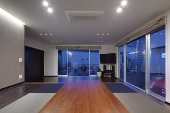 栃木建築社 【約51坪/平屋/4人家族】洗練されたデザインと機能性。スカイバルコニーとロフトがある家の建築実例画像5