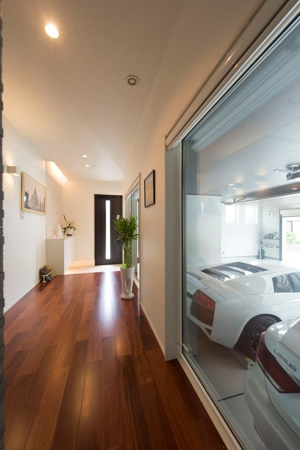 ノーブルホーム こだわり抜いた自然素材のスキップフロアとガレージ。趣味を愉しみ豊かな時間を育む家【ノーブルホーム】の建築実例画像7