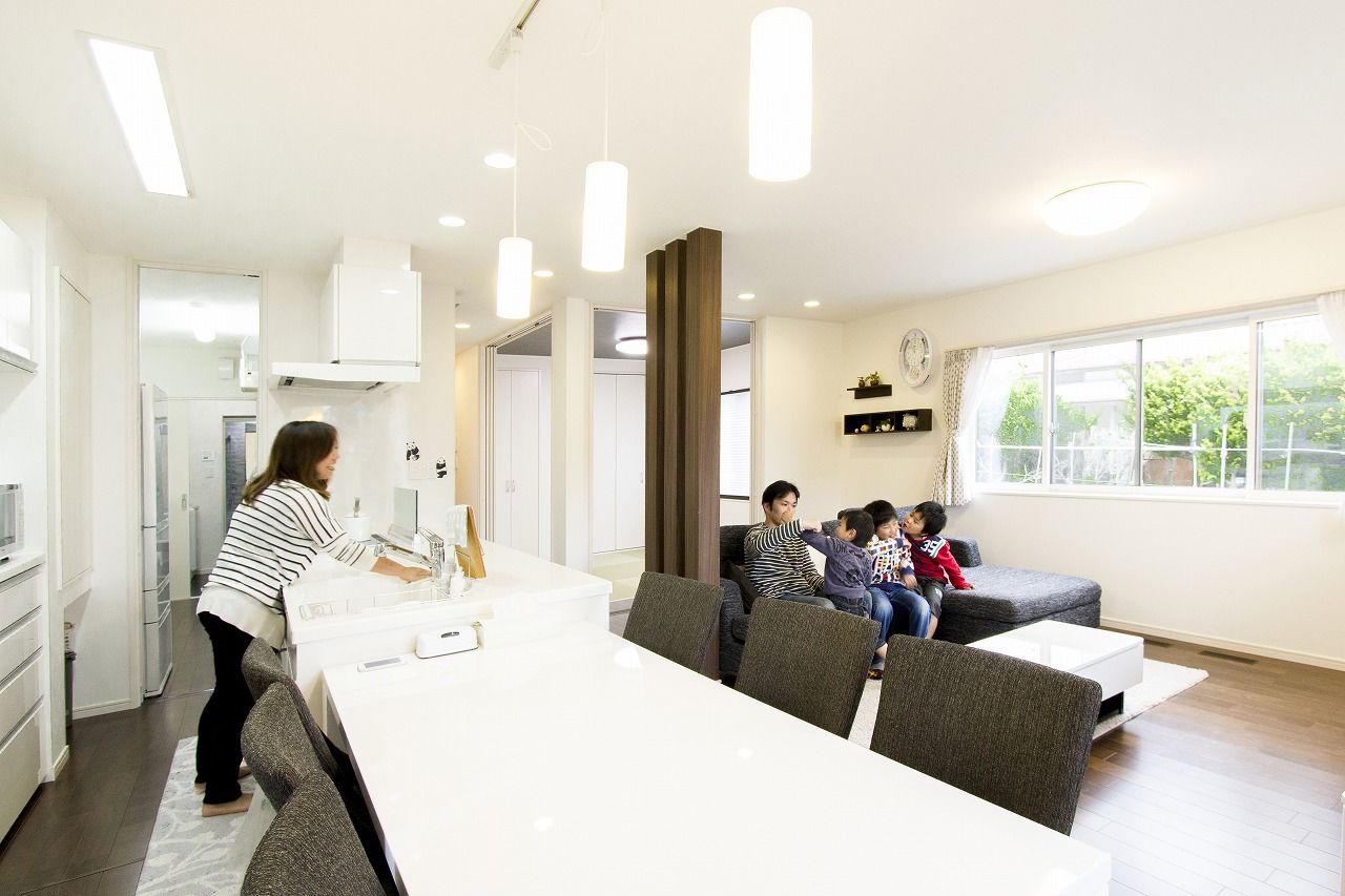 ノーブルホーム 【間取図有】共働きだからこそ！「家事動線と収納力」を追求したプランニングで家事ラクを実現の建築実例画像8