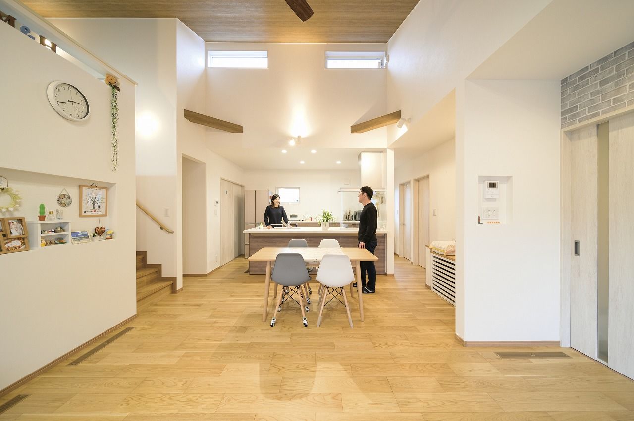 ノーブルホーム 【2000～2500万円／28坪】光と風が心地よい勾配天井、将来を見据えた平屋の住まいの建築実例画像7