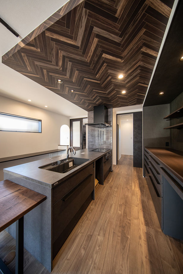 ノーブルホーム 【3,000万円以上/4LDK/インダストリアル】クールな外観とインテリアにこだわった平屋の建築実例画像3