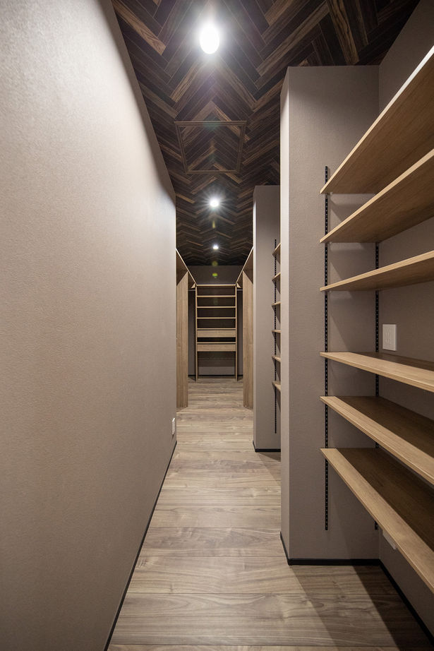 ノーブルホーム 【3,000万円以上/4LDK/インダストリアル】クールな外観とインテリアにこだわった平屋の建築実例画像7