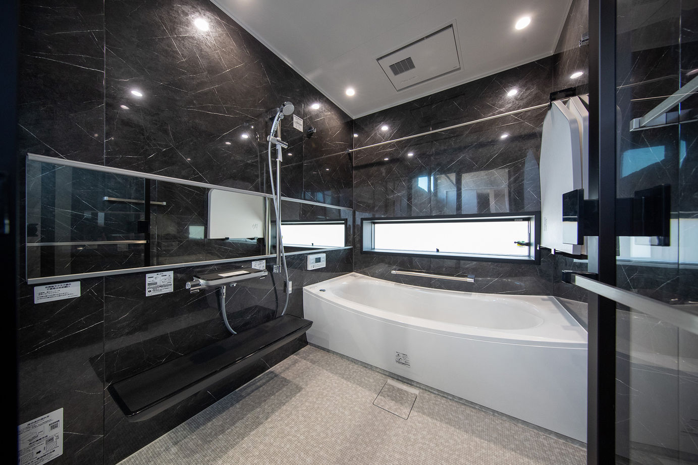 ノーブルホーム 【3,000万円以上/4LDK/インダストリアル】クールな外観とインテリアにこだわった平屋の建築実例画像8