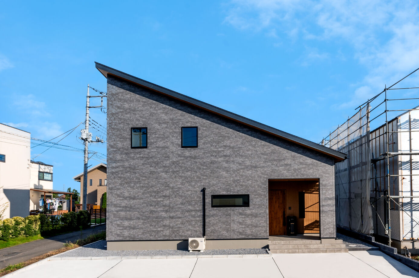 ノーブルホーム 木の優しさに包まれて　平屋のように暮らす1.5階の家の建築実例画像3