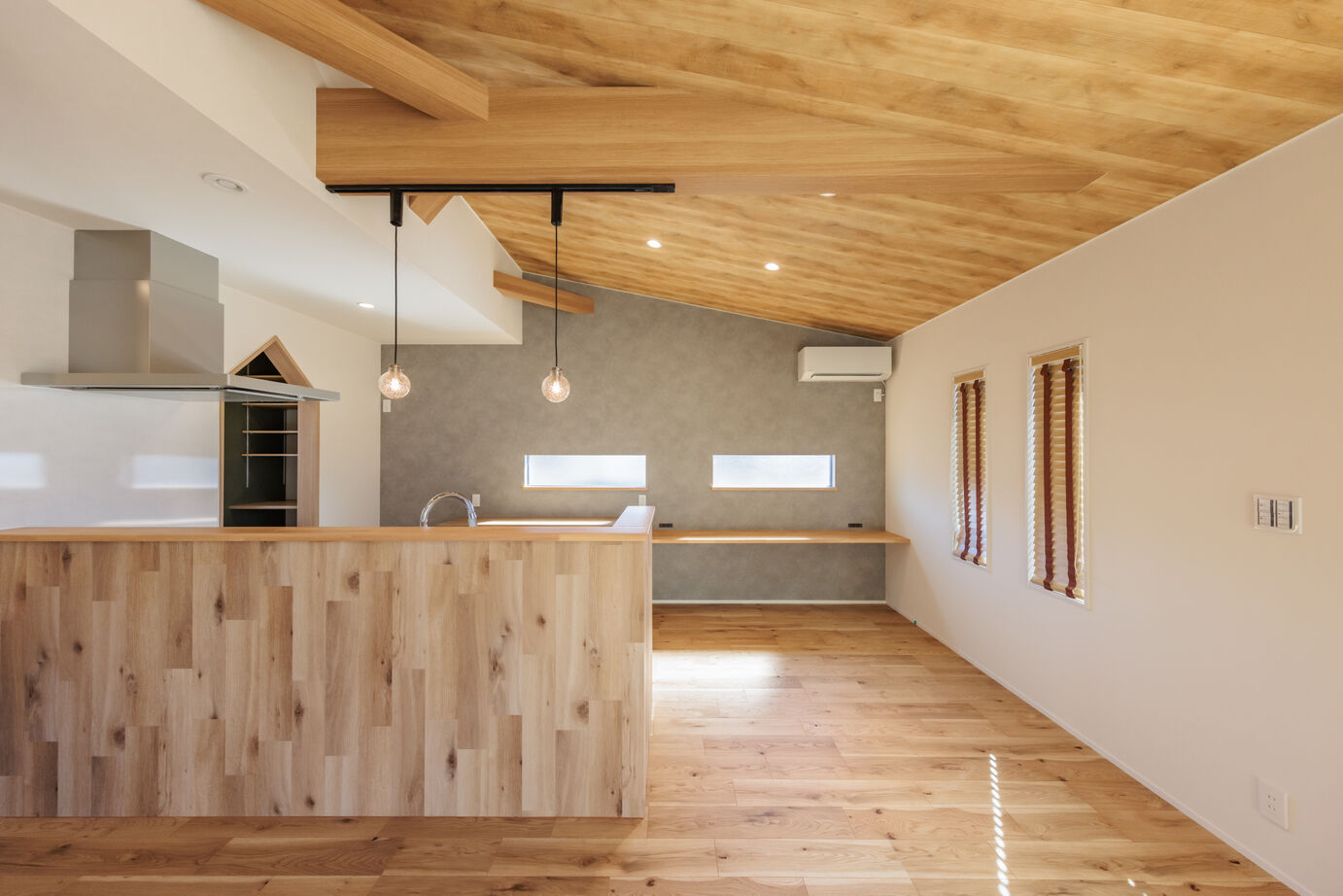 ノーブルホーム 木の優しさに包まれて　平屋のように暮らす1.5階の家の建築実例画像4