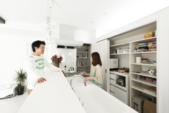 齋藤住建 【栃木県/2500万円/間取り図有】爽やかな空気が家族の笑顔を生む 地中熱が循環する快適な住まいの建築実例画像3