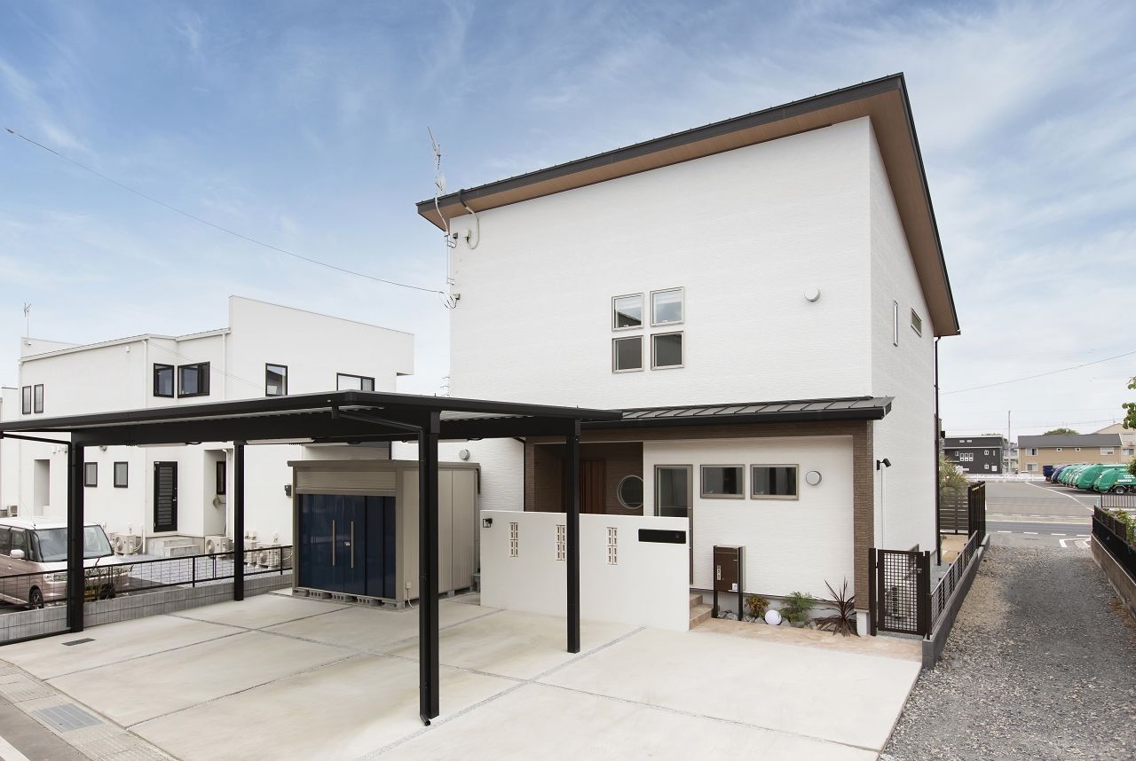 齋藤住建 【太田市/3200万円/間取り図有】ランドリースペースで家事ラクを実現×収納充実×家族とBBQも楽しめる家の建築実例画像2