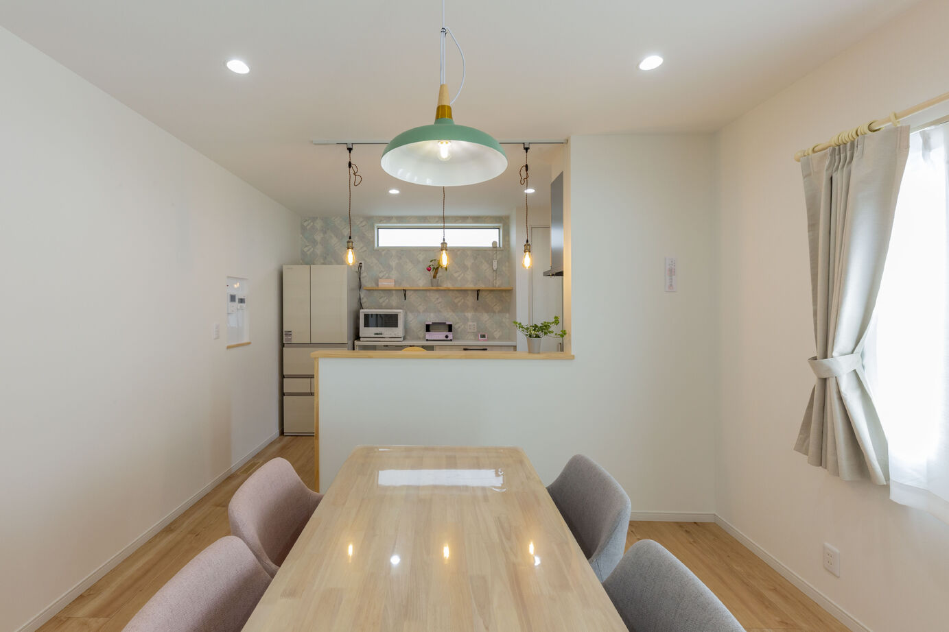 齋藤住建 【足利市/2000万円/間取り図有】デザインと性能を両立、施主目線で描く、犬と暮らす安心の長期優良住宅の建築実例画像3