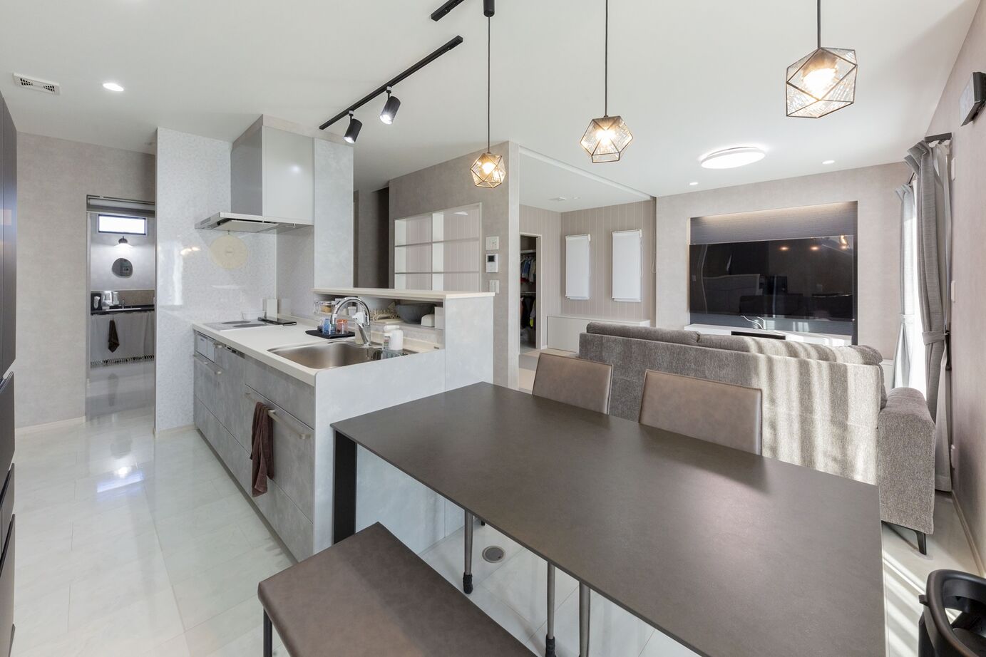 齋藤住建 【足利市/間取り図有】計算された収納と動線計画で子育ても安心できる住まいの建築実例画像2