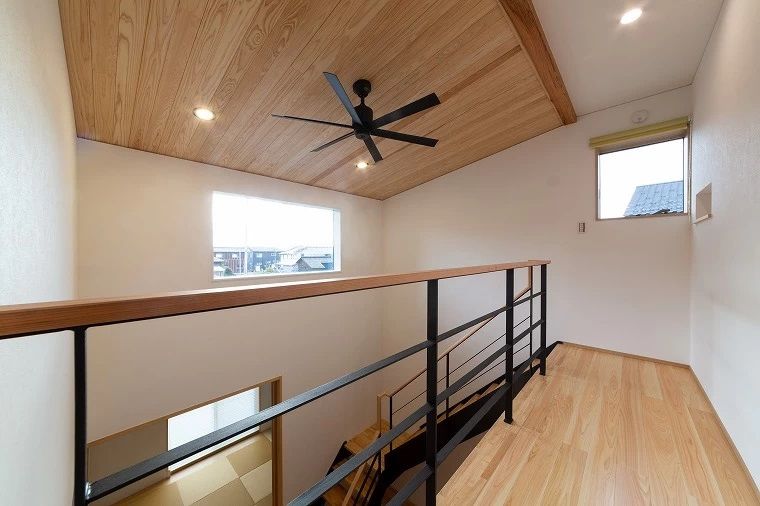 シモアラ 個の空間と一家団欒が心地よい家の建築実例画像8