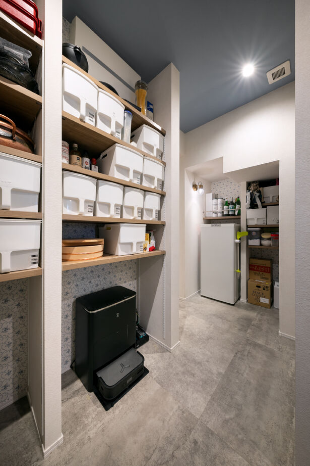 『高気密・高断熱の家』日本住宅ツーバイ 【二世帯住宅/5LLDK/間取図有】三世代同居のプラン、ホテルライクな車寄せ、大型犬と暮らす回遊動線の建築実例画像15