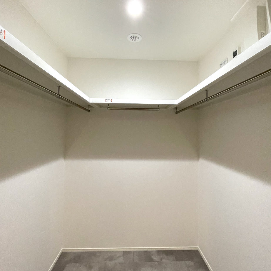 一級建築士事務所　ライフスタイル(LIFE STYLE) 【キャットウォーク/書斎/平屋/】必要な所に最低限のスペースで、26.6坪に5LDKの平屋が実現の建築実例画像4