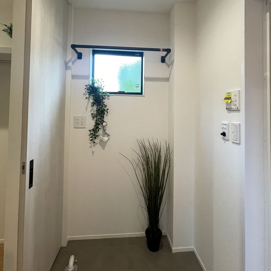 一級建築士事務所　ライフスタイル(LIFE STYLE) 【28坪/ウォークスルークローゼット/吹抜け】コンパクトな家事動線と回遊できる収納が魅力の家の建築実例画像6