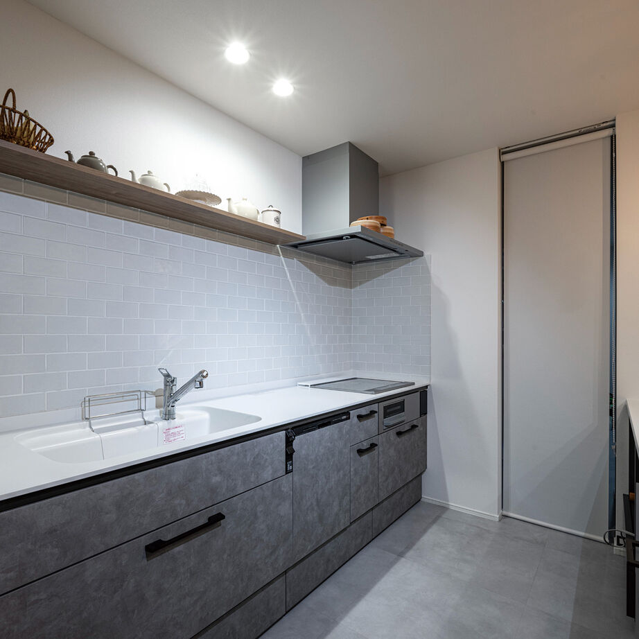 一級建築士事務所　ライフスタイル(LIFE STYLE) 【ガレージ/キャットウォーク/スキップフロア】立体感のあるガレージハウスの建築実例画像7