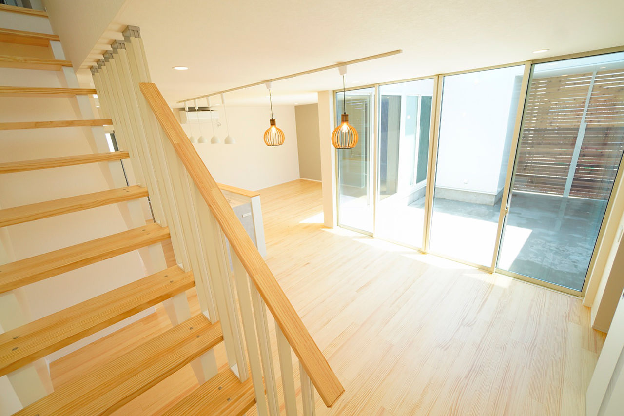 シンプルノート名古屋中区スタジオ／KanZEON 【2000万円台｜間取り図有｜コンパクト】プライベートな中庭を囲むコの字型。平屋のように暮らせる2階建ての建築実例画像9