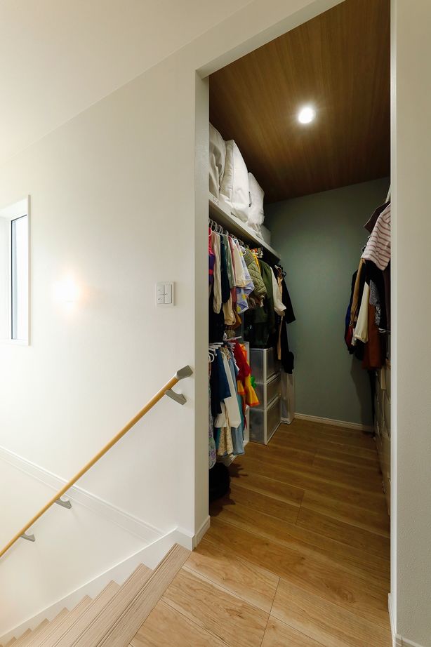 mito HOUSE（美都住販） 【町田|間取り有|2000万円台】家族が集う広いリビングがお気に入り。子どもの成長を健やかに育む住まいの建築実例画像8