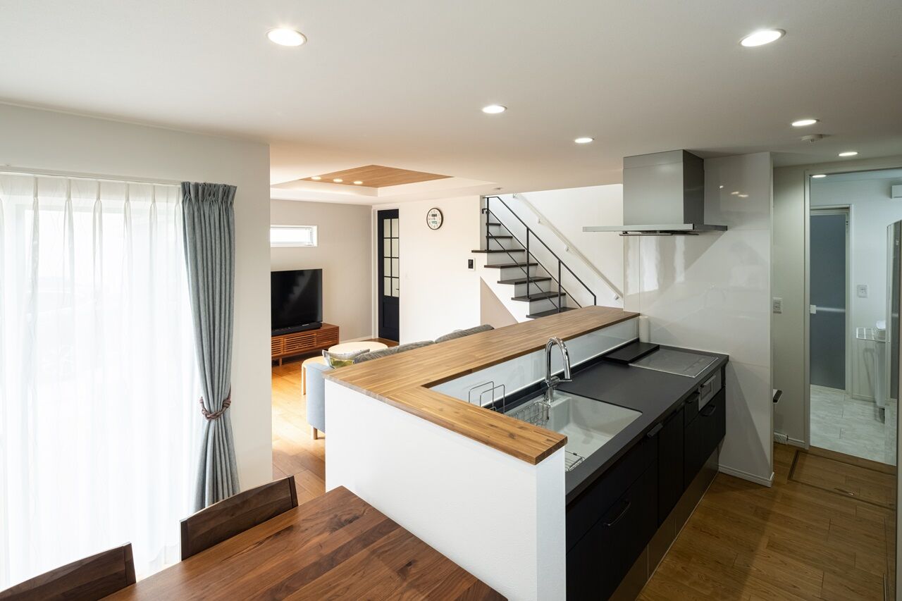 mito HOUSE（美都住販） 【相模原|3000万円台|間取り図有|太陽光パネル】回遊動線で家事効率アップ！外とつながる明るいLDKの住まいの建築実例画像7