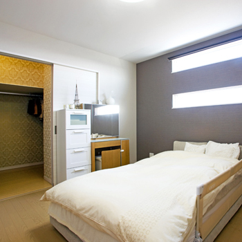 宮崎工務店 【ナチュラル×サーファーズハウス】大好きな時計に合わせた“大人ナチュラル”。夫婦のこだわりを叶えた家の建築実例画像8