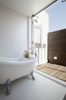 宮崎工務店 【コの字型キッチン×1000万円台×自然素材】子供やママ友と女子会ができるナチュラルハウスの建築実例画像5