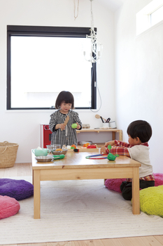 宮崎工務店 【コの字型キッチン×1000万円台×自然素材】子供やママ友と女子会ができるナチュラルハウスの建築実例画像8