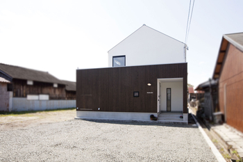 宮崎工務店 【コの字型キッチン×1000万円台×自然素材】子供やママ友と女子会ができるナチュラルハウスの建築実例画像10