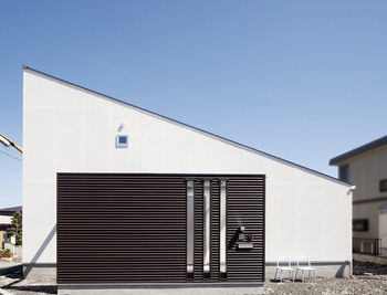 宮崎工務店 【2000万円台×動線×平屋風】自然素材をあふれる　建築家と建てた中庭のある家の建築実例画像9