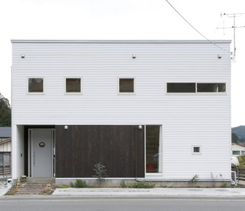 宮崎工務店 【土間×2000万円台】建築家が「ソラ」もデザイン。自然素材に囲まれた快適空間で過ごす中庭のある家の建築実例画像8