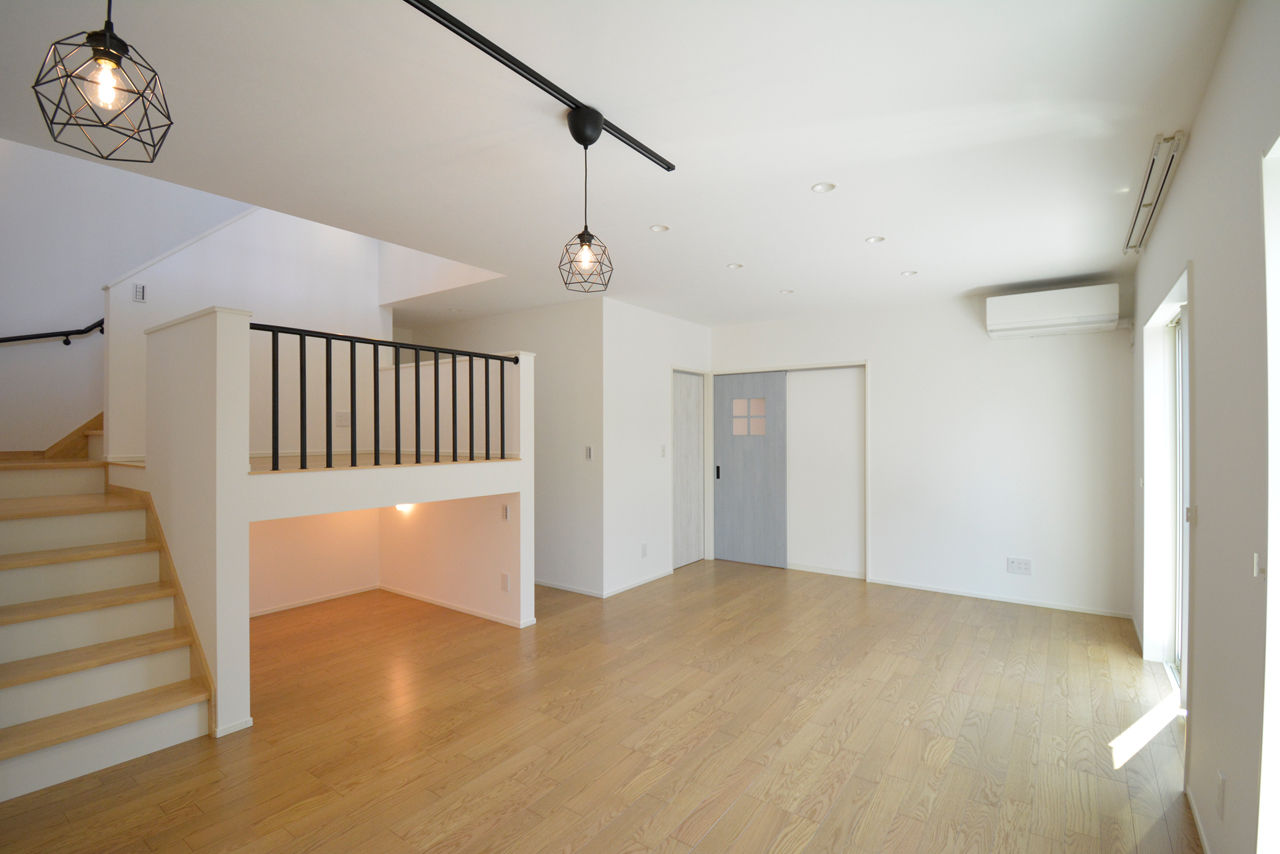 宮崎工務店 【四日市市｜2000万円台｜間取り有】家の中心にスキップフロア！見晴らしのいい眺めを楽しむ２階バルコニーの建築実例画像1