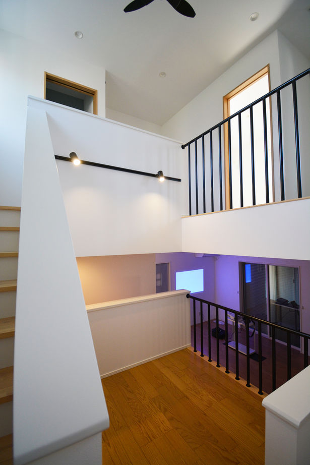 宮崎工務店 【四日市市｜2000万円台｜間取り有】家の中心にスキップフロア！見晴らしのいい眺めを楽しむ２階バルコニーの建築実例画像3