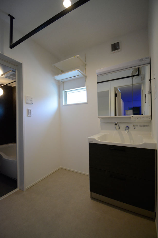 宮崎工務店 【四日市市｜2000万円台｜間取り有】家の中心にスキップフロア！見晴らしのいい眺めを楽しむ２階バルコニーの建築実例画像10