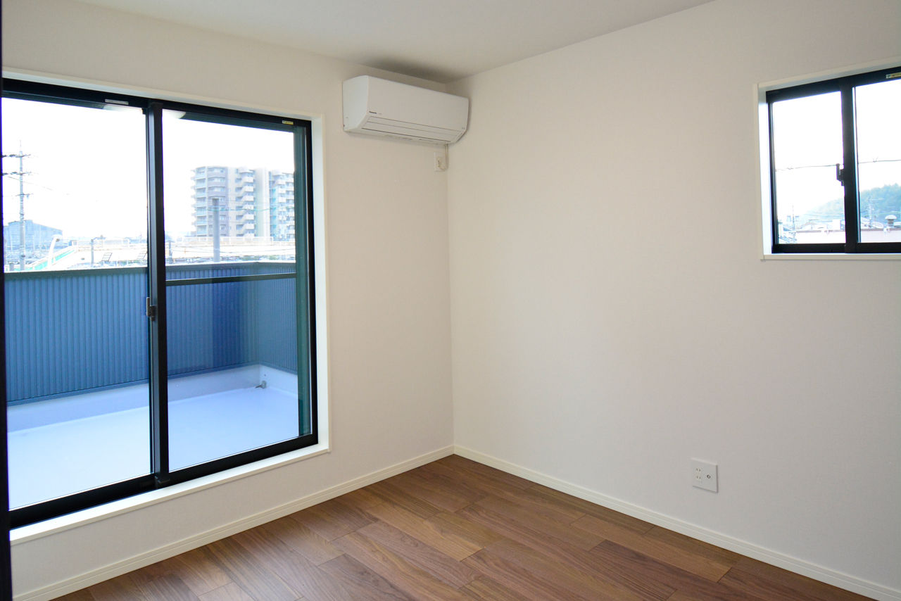 宮崎工務店 【桑名市｜木造３階建て｜2000万円台｜間取り有】細長い変形地でもできた！店舗併用×２世帯住宅の建築実例画像5