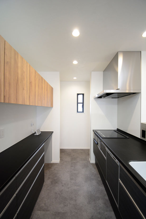 宮崎工務店 【三重県｜2000万円台｜間取り有】日差しを浴びて気持ちよく朝ゴハン。吹抜ダイニングのある家事ラクな家の建築実例画像3