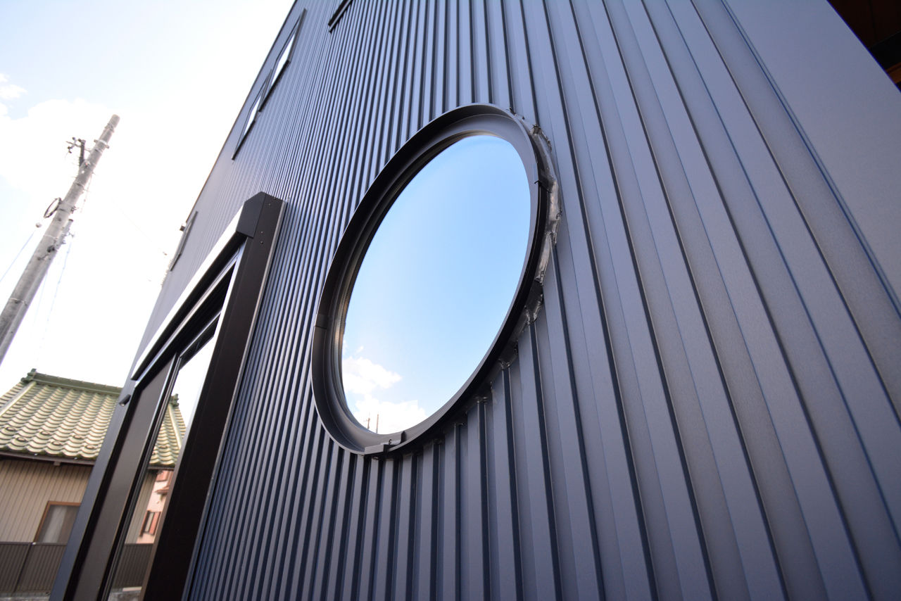 宮崎工務店 【三重県｜3000万円台｜間取り有】家事ラクのカギは「ファミクロ」。太陽光発電＋蓄電池で省エネ性もUPの建築実例画像2