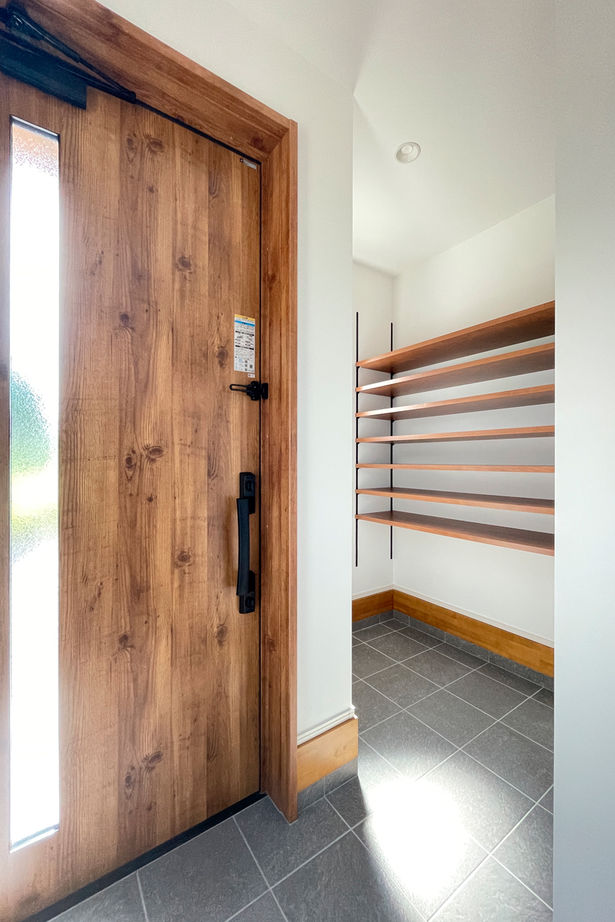 宮崎工務店 【三重県｜3000万円台｜間取り有】家事ラクのカギは「ファミクロ」。太陽光発電＋蓄電池で省エネ性もUPの建築実例画像10