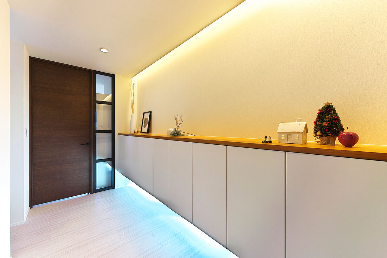 アスターハウス（札幌・札幌近郊） 【北海道江別市／LDK床暖房】角地を活かした外観デザインが、ご近所のランドマークにの建築実例画像9