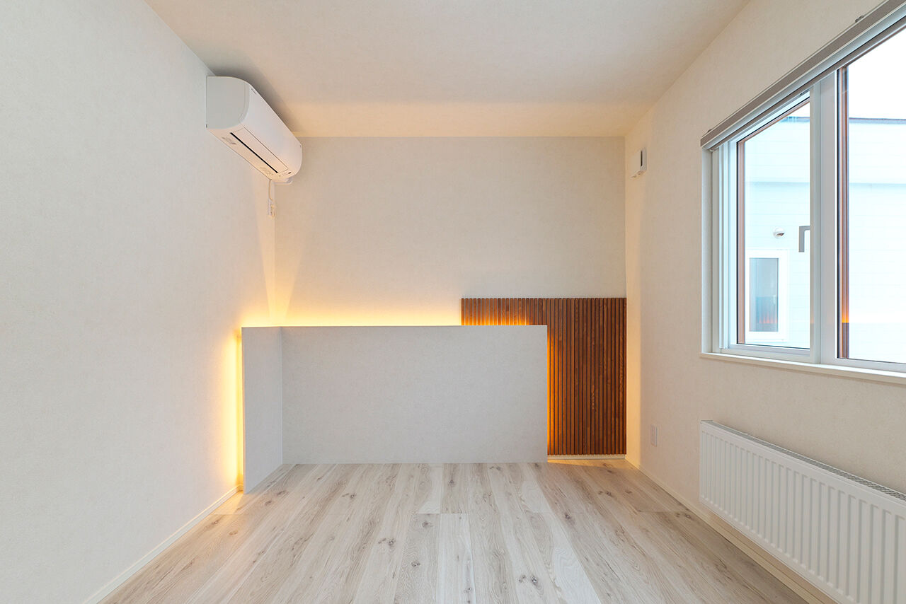 アスターハウス（札幌・札幌近郊） 【北海道札幌市／LDK床暖房】家族の快適な冬を支える、シンプルでスタイリッシュな住まいの建築実例画像5